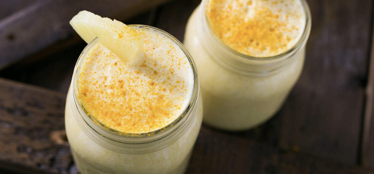 Pineapple and Turmeric Smoothie